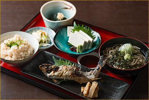 白山定食